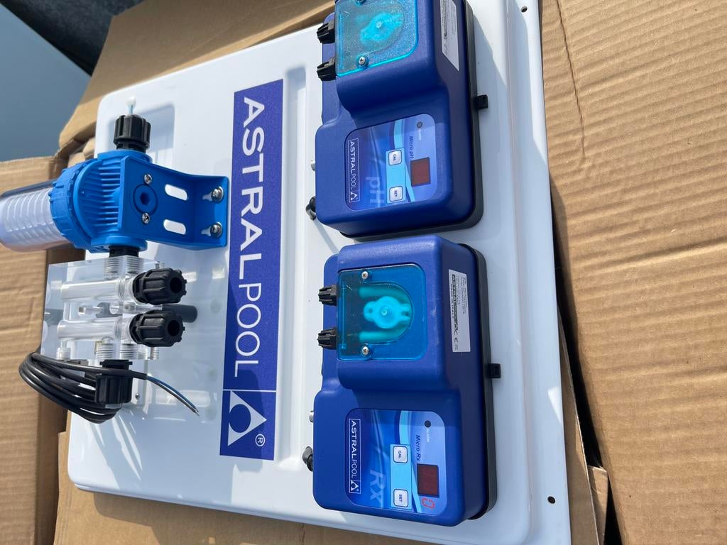 Chlore pompe doseuse, Enlèvement ou Envoi