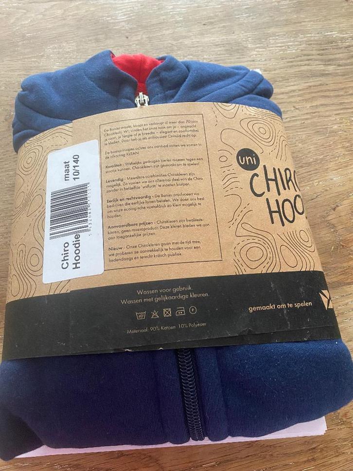 Gloednieuw Chiro vest + shirt maat 10 (140), Enfants & Bébés, Vêtements enfant | Taille 140, Neuf, Garçon ou Fille, Pull ou Veste