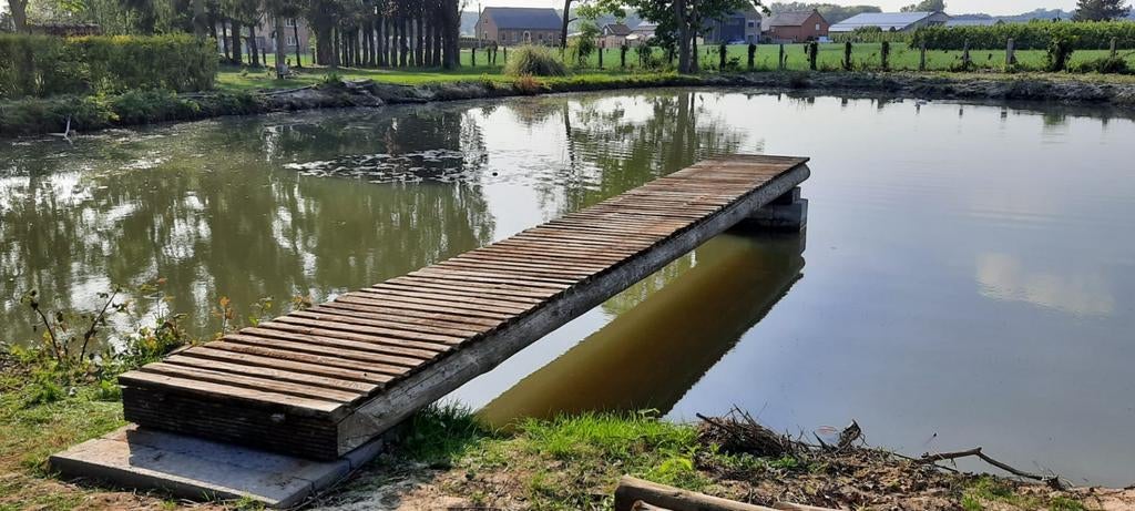 Azobe roosters, Ophalen