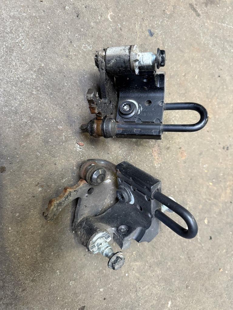 Volkswagen T5 T6 deurscharnieren, Gebruikt, -, -, Ophalen of Verzenden