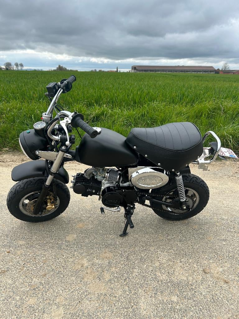 B - Klasse Monkey, Fietsen en Brommers, Minibikes, Midibikes en Pitbikes, Zo goed als nieuw, Overige typen, Ophalen