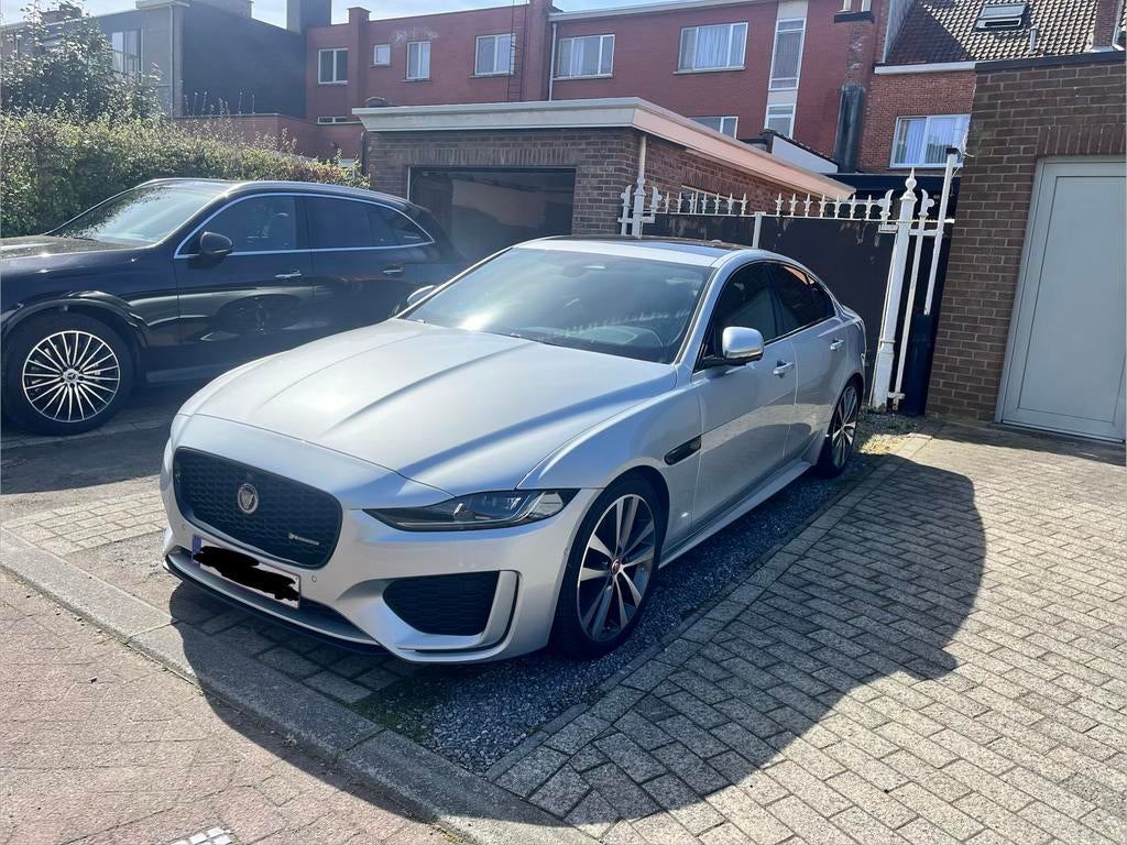 Jaguar XE 200D Mild Hybrid (204 ch) — R-Dynamic, Cuir, Argent ou Gris, Achat, Entretenue par le concessionnaire