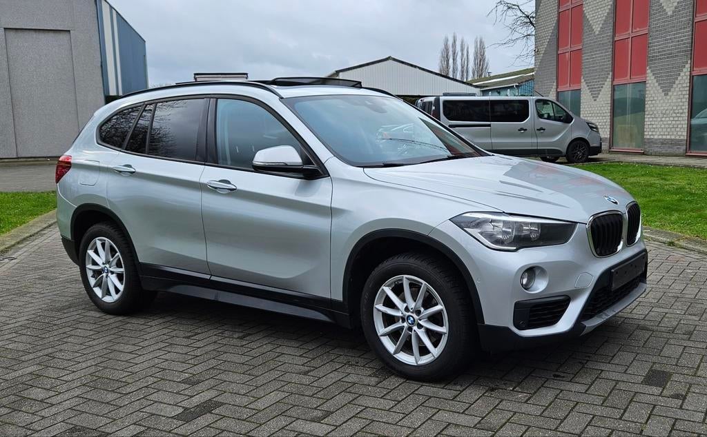 BMW X1 2.0d - BJ:2019 - 238 000 km - EURO 6 - Excellent état, Autos, BMW, Argent ou Gris, Euro 6, Entreprise, Entretenue par le concessionnaire