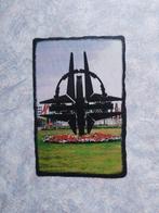 Luchtmacht Saffraanberg glasraam Vliegtuig School Leger Sgt, Verzamelen, Verzenden, Luchtmacht, Embleem of Badge