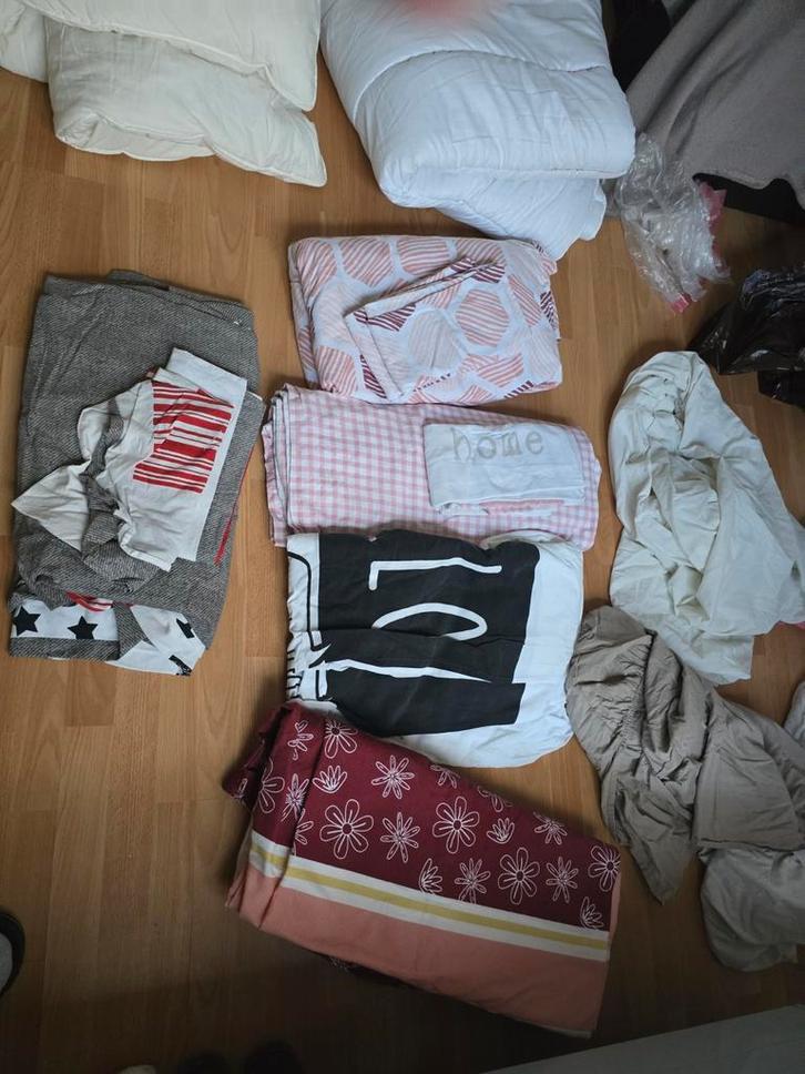 Couette, housse de couette, et draps, Enfants & Bébés, Vêtements de bébé | Packs de vêtements pour bébés, Enlèvement