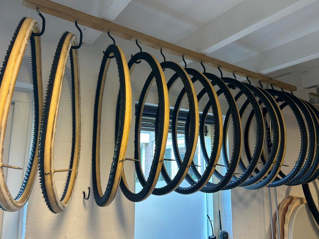 Vittora A Dugast Tubes, Ophalen, Zo goed als nieuw