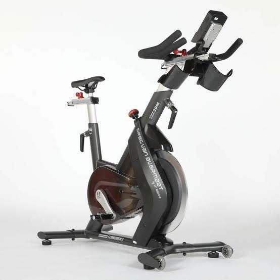 Zwift Compatibele hometrainer Flandrien 1, Sport en Fitness, Fitnessapparatuur, Gebruikt, Spinningfiets, Ophalen