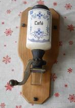 Moulin à café mural, Enlèvement