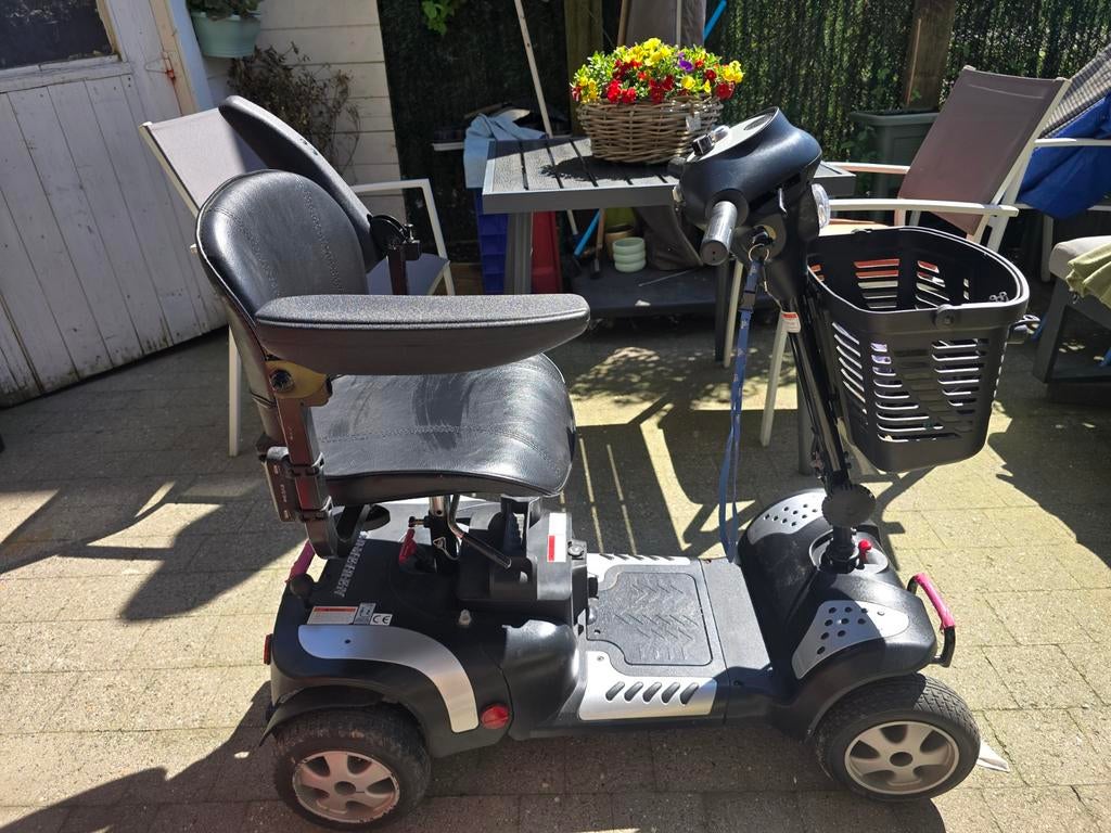 Scootmobiel venus 4  Gemakkelijk in auto ! Bouwjaar 2024 !, Divers, Enlèvement, Vermeiren