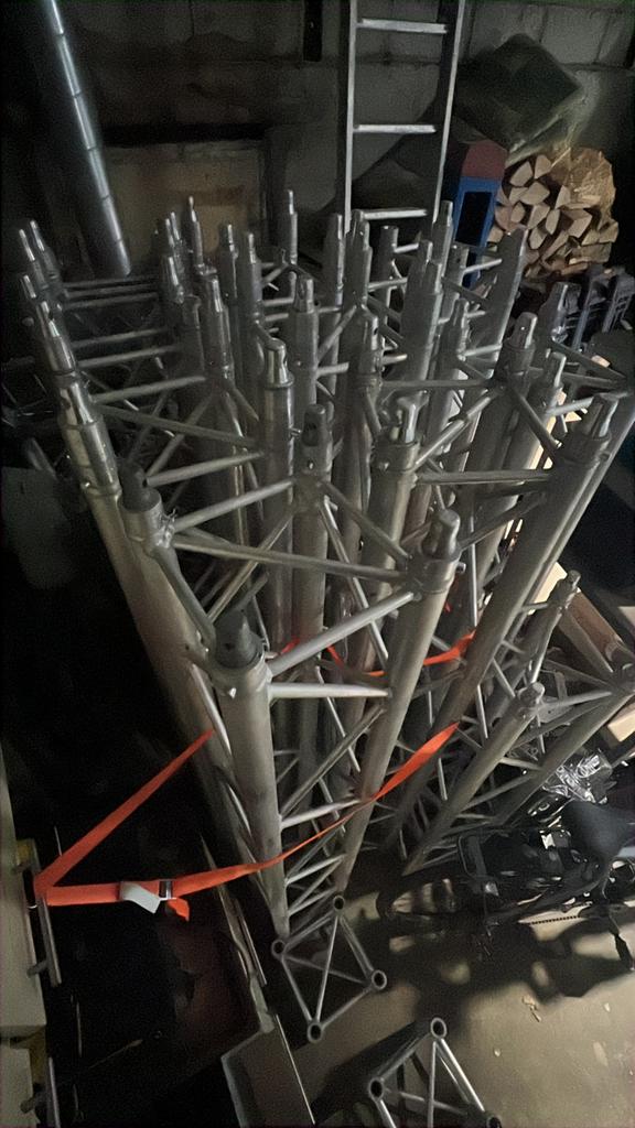 Structure sono, Ophalen, Zo goed als nieuw