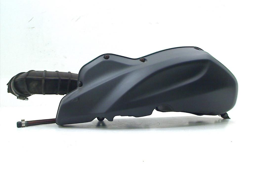 LUCHTFILTERHUIS Piaggio MP3 530 2022- (01-2022/-), Dhr. S. di Majo, Gebruikt, Info@cama-motorparts.nl, P.J. Troelstraweg 8 8
3144 CX  MAASSLUIS, NL