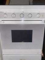 Witte gasfornuis met een oven klein handig voor 1/2 personen, Electroménager, Fours, Comme neuf, Enlèvement, 45 à 60 cm, 60 cm ou plus