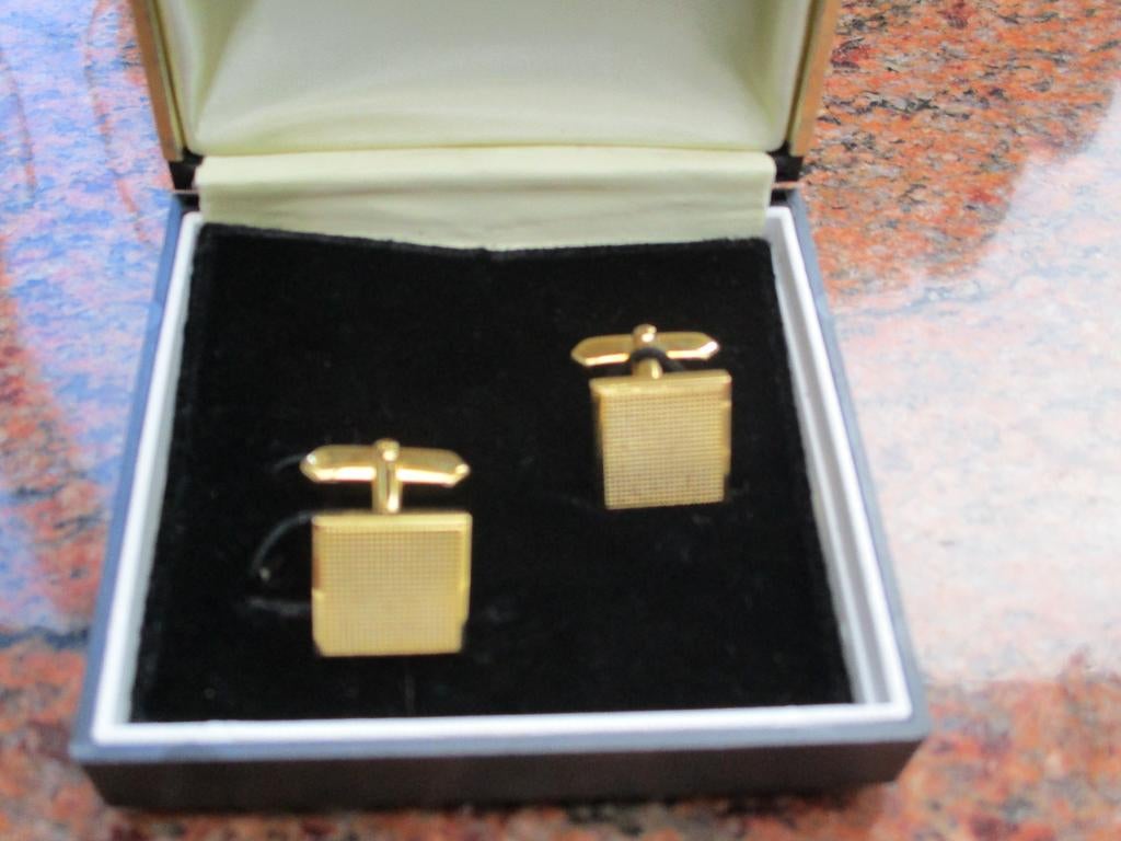 manchetknopen in doos Creation James Fisher, Bijoux, Sacs & Beauté, Boutons de manchette, Enlèvement ou Envoi, Comme neuf, Autres matériaux