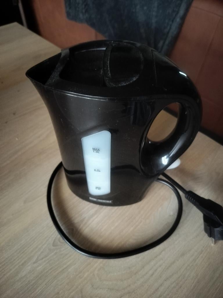 Waterkoker zwart, Ophalen