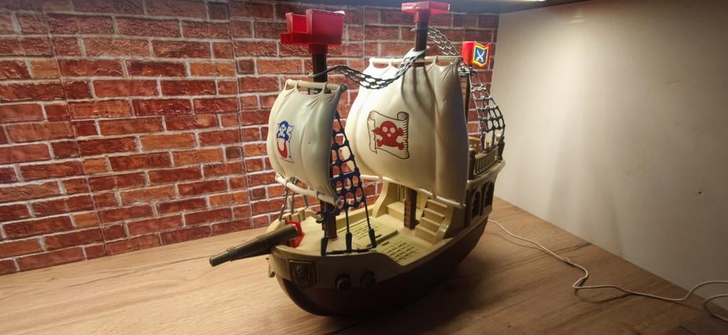 Speelgoed Piratenboot, Ophalen