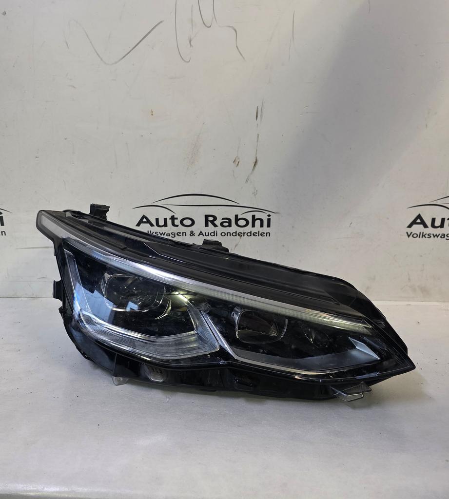 VW Golf 8 koplamp Voll Led IQ LIGHT Rechts 5H1941036, Gebruikt, -, Volkswagen, -