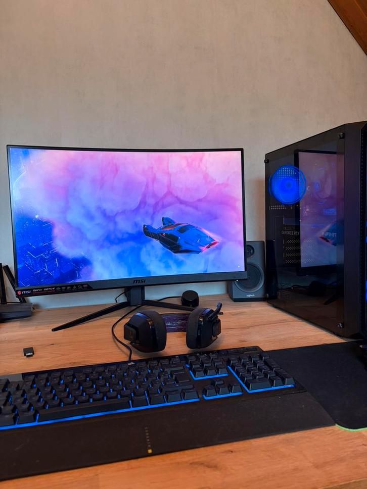 Setup PC gaming ! RTX 5070/Ryzen 7/32 Go RAM + accessoires, Informatique & Logiciels, Ordinateurs de bureau, Comme neuf, SSD, 32 GB