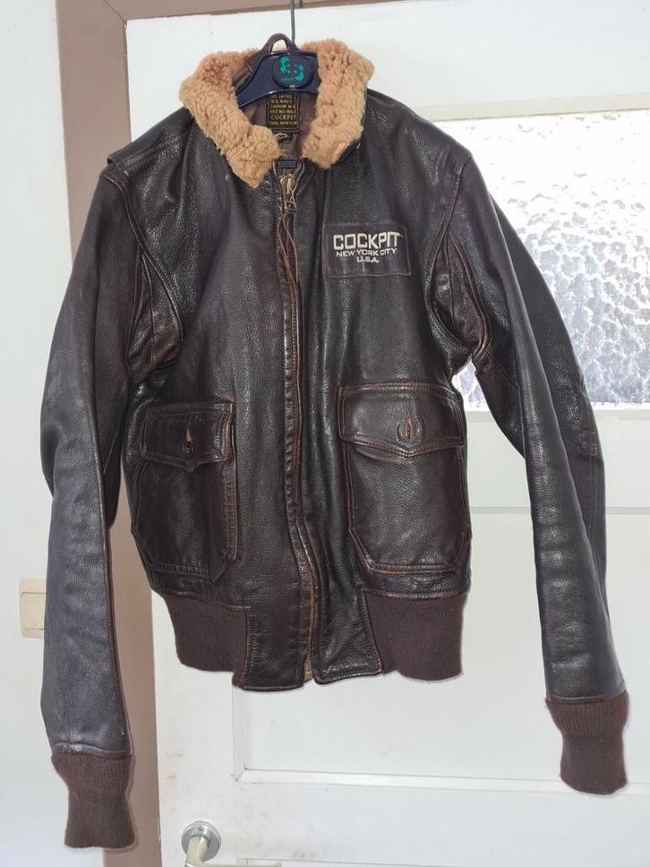 Veste en cuir avirex the cockpit Taille S 400€, Vêtements | Hommes, Vestes | Hiver, Neuf, Taille 46 (S) ou plus petite, Enlèvement
