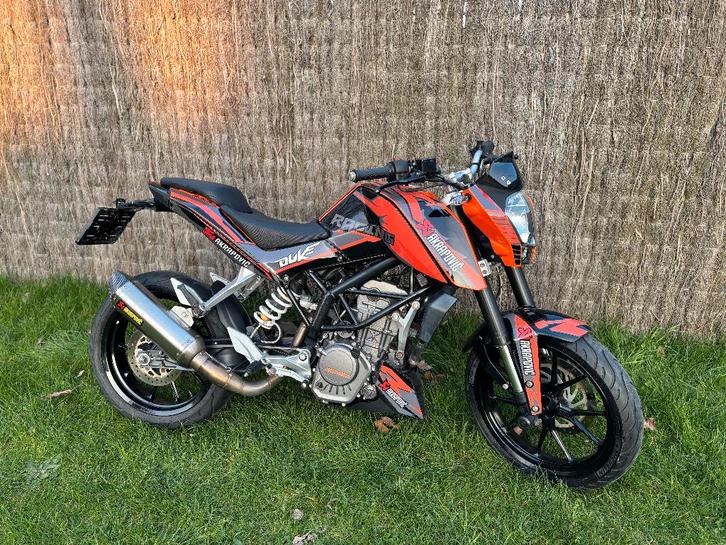 KTM DUKE 125 permis B A1, Motos, Motos | KTM, Particulier, Naked bike, jusqu'à 11 kW, 1 cylindre, Enlèvement ou Envoi