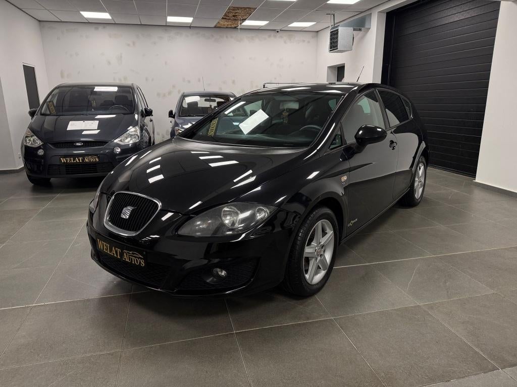 SEAT LEON 1.2 TURBO BENZINE 2012/CARPLAY/TOP STAAT, Auto's, Bluetooth, Zwart, Leon, Zwart