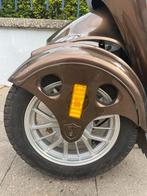 Scootmobiel 25km/u elektrische scooter overdekt, Fietsen en Brommers, Ophalen of Verzenden, Zo goed als nieuw