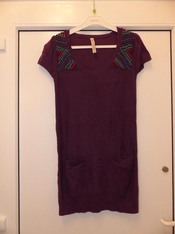 Stradivarius paars gebreid jurkje - maat medium, Kleding | Dames, Jurken, Zo goed als nieuw, Maat 38/40 (M), Paars, Knielengte