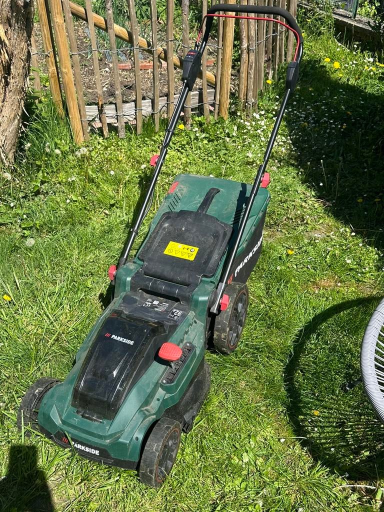 Tondeuse ne demarre plus, Ophalen, Gebruikt, Accu-grasmaaier