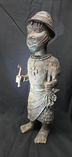 Originele bronzen man - Edo Bini-stam - 55 cm benin, Ophalen of Verzenden