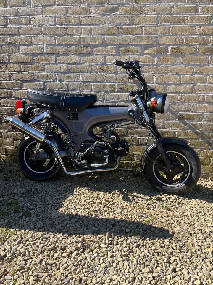 Dax, Vélos & Vélomoteurs, Enlèvement, Comme neuf