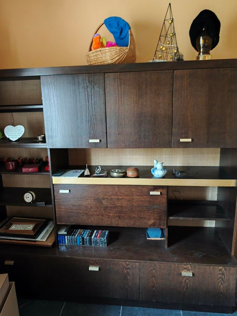 Kast, Ophalen, Gebruikt