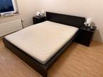 Lit double IKEA malm - matelas - sommier - tables de nuit, Ophalen, Gebruikt, Zwart, Tweepersoons