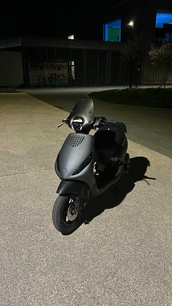 Piaggo zip 50 cc, Fietsen en Brommers, Ophalen, Zo goed als nieuw, Zip