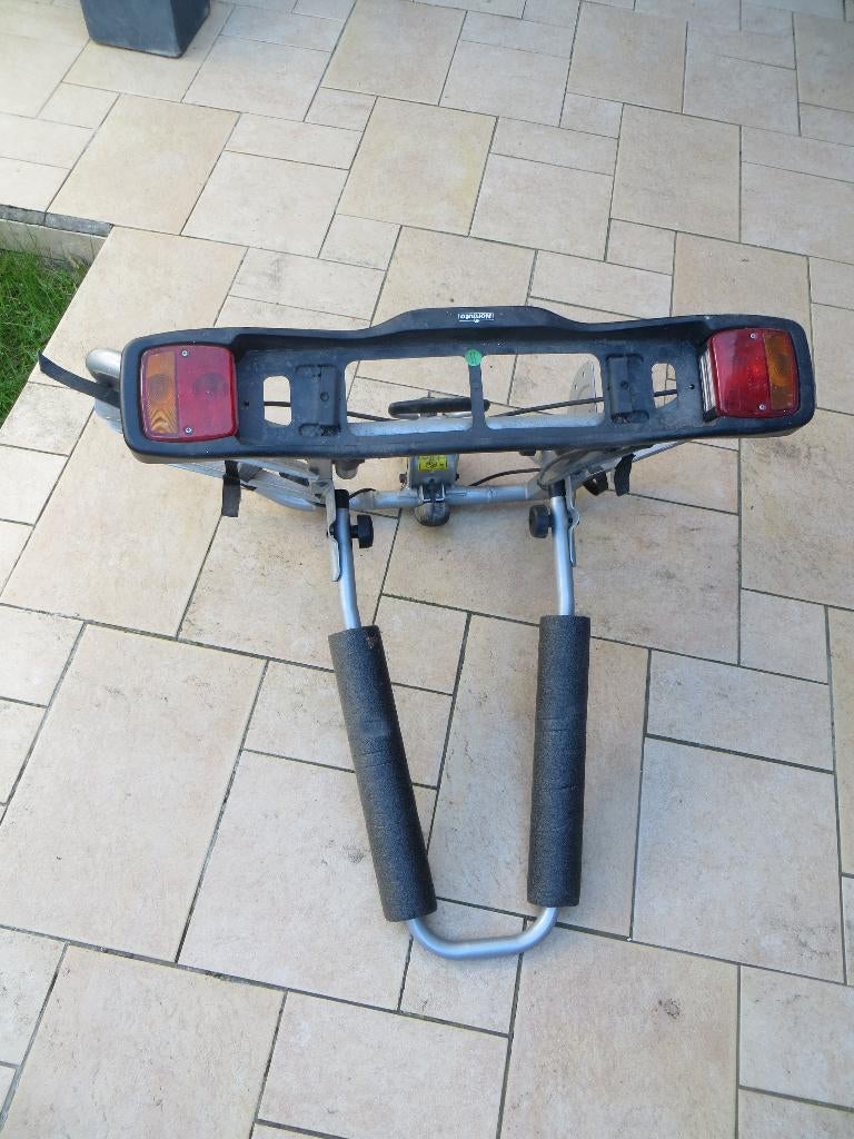 Porte vélo sur attelage, Enlèvement, 2 vélos, Comme neuf, Support d'attelage