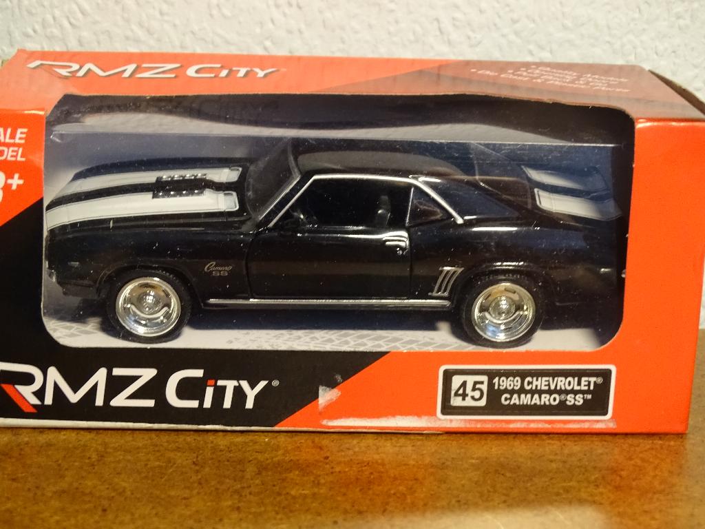 Chevrolet Camaro "SS" 1:36 RMZ, Ophalen of Verzenden, Nieuw, Auto, Overige merken