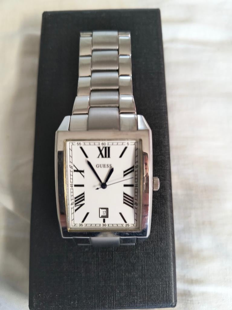 Montre Guess homme, comme neuve, Bijoux, Sacs & Beauté, Montres | Hommes, Montre-bracelet, Enlèvement, Acier, Acier