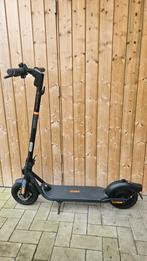 Ninebot Kickscooter F2 E, Ophalen