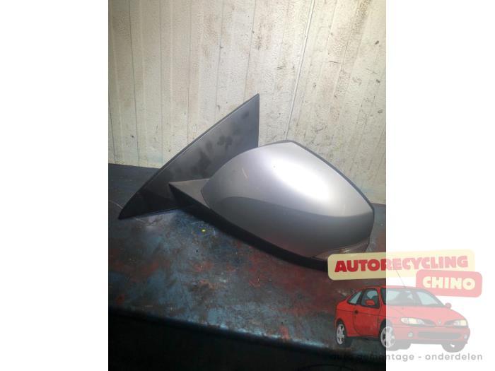 Rétroviseur extérieur gauche d'un Renault Laguna, Autos : Pièces & Accessoires, Rétroviseurs, Renault, Utilisé, 3 mois de garantie