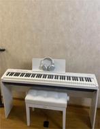 Roland FP30 2024, Musique & Instruments, Roland, Comme neuf, Avec pied, Enlèvement ou Envoi