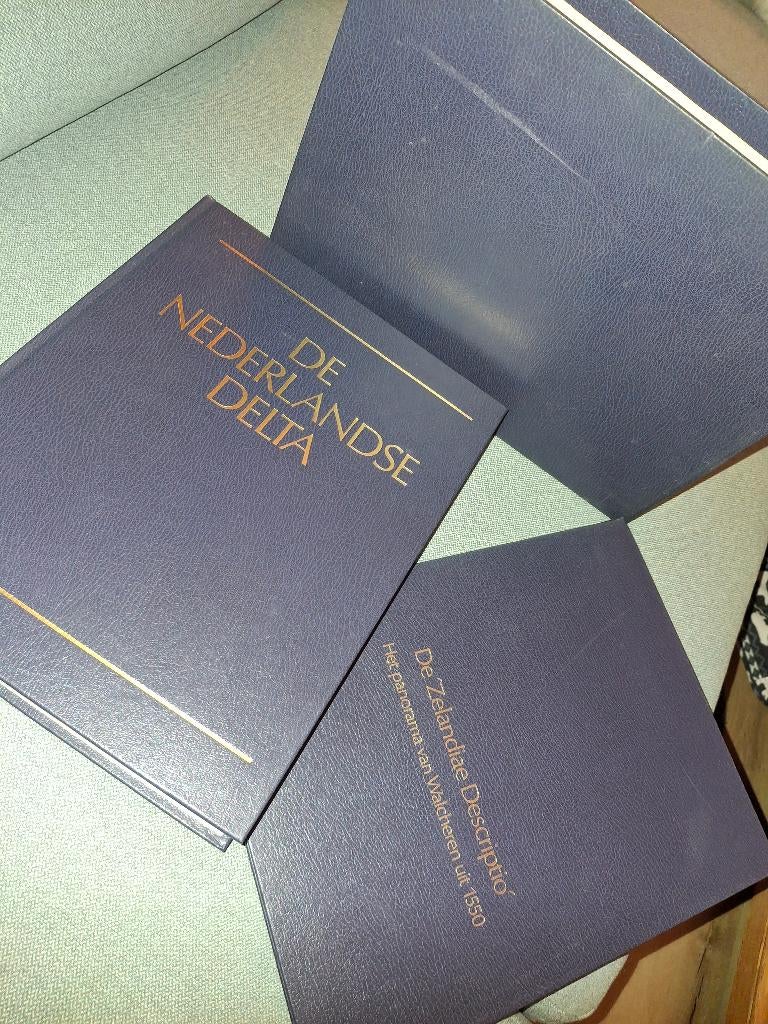 De Nederlandse Delta, Boeken, Ophalen