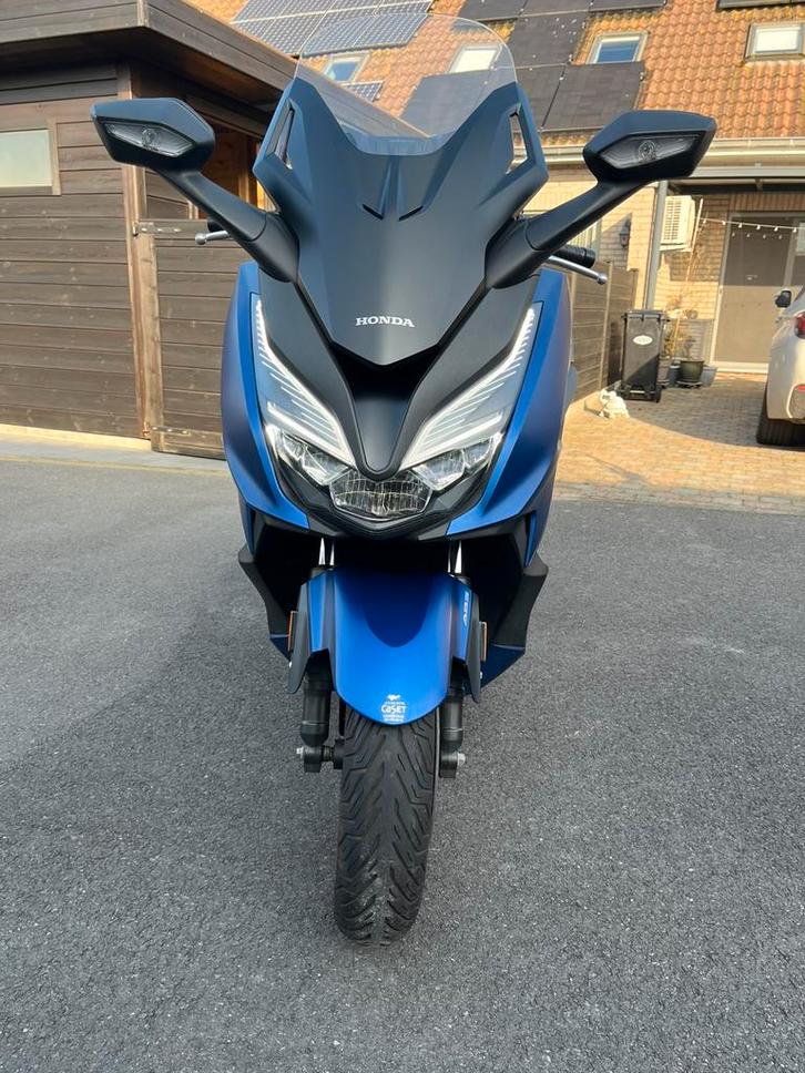 Honda Forza 125cc 2022 met 7000 km, Motos, Motos | Honda, Particulier, Scooter, ABS, Enlèvement
