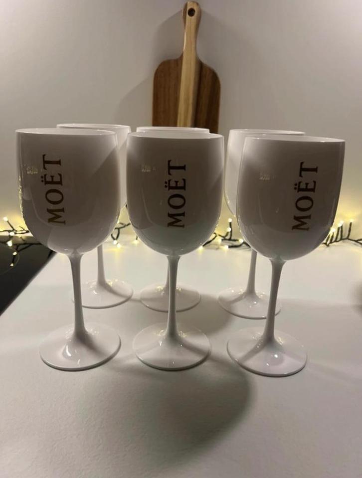 Glazen Moët & Chandon, Verzamelen, Glas en Drinkglazen, Nieuw, Overige typen, Ophalen of Verzenden