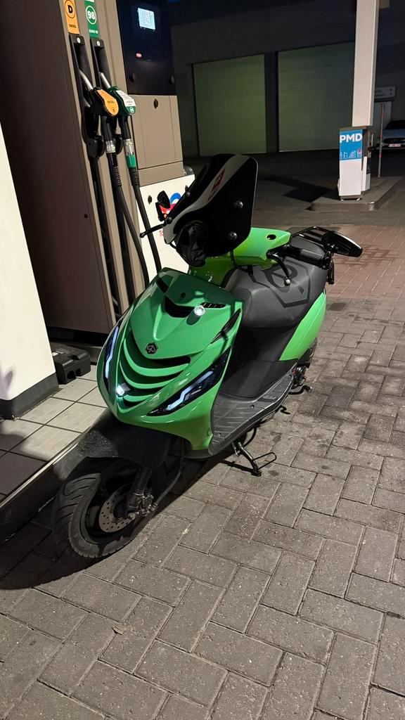 Zip 4takt v2 (80cc!!), Fietsen en Brommers, Scooters | Piaggio, Zo goed als nieuw, Zip, Klasse B (45 km/u), Benzine, Ophalen