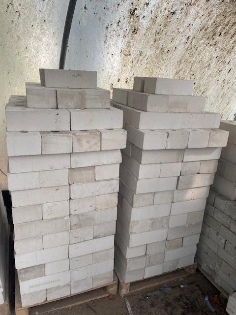 Grote partij Ytong blokken (950 a 1000st)en kleinere partij., Doe-het-zelf en Bouw, Metselstenen, Gebruikt, Bakstenen, Ophalen