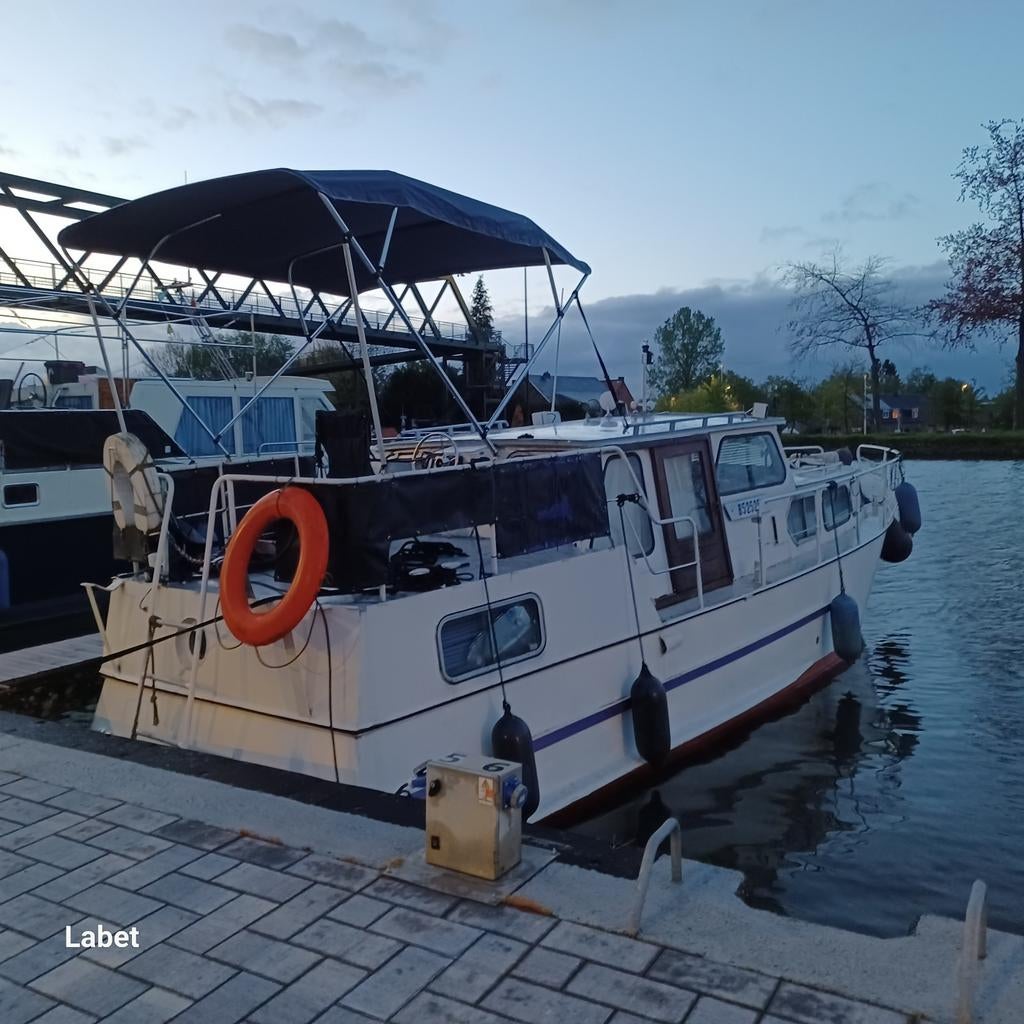 Leuke boot voor plezier, Ophalen