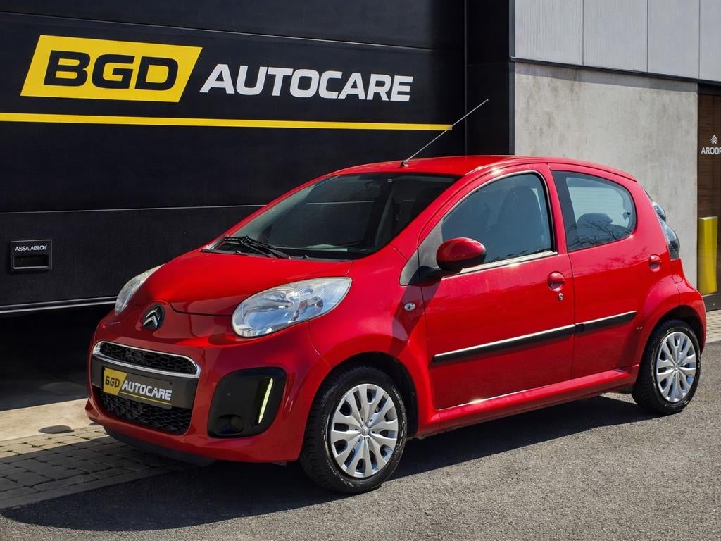 Citroen C11.0 Benzine FACELIFT/5 Deurs/2014/LED/ + Garantie, Autos, Citroën, Rouge, Euro 5, 50 kW, Entreprise