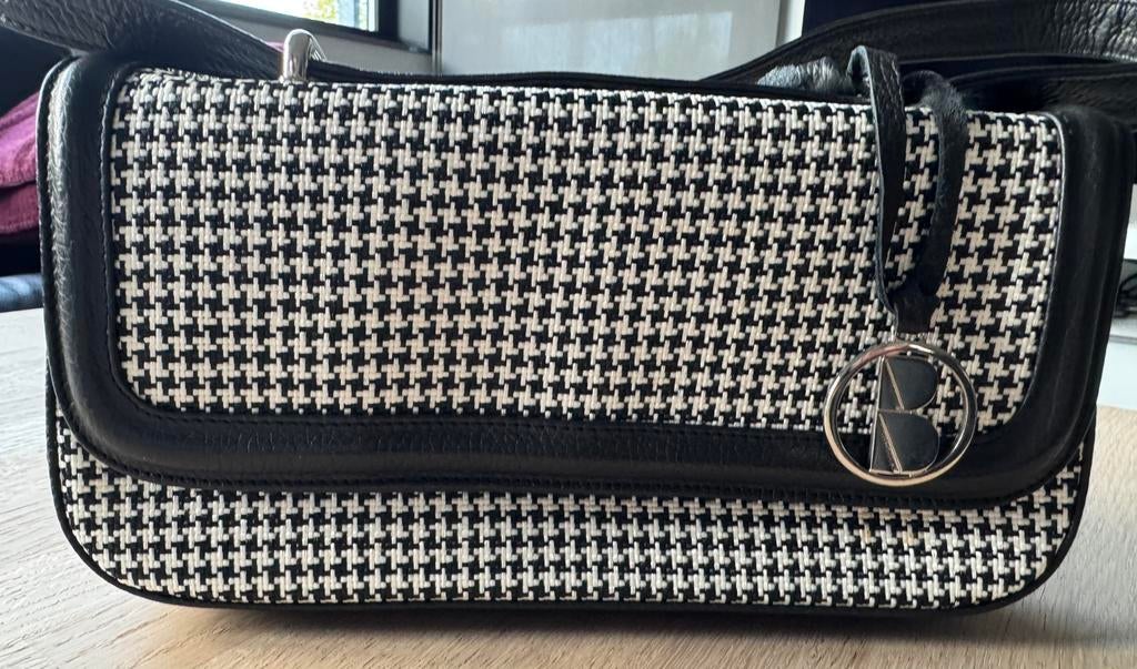 Kleine handtas Bardolino, Ophalen of Verzenden, Zo goed als nieuw, Wit, Handtas