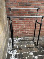 Tringle pour vetements, Enlèvement, Utilisé