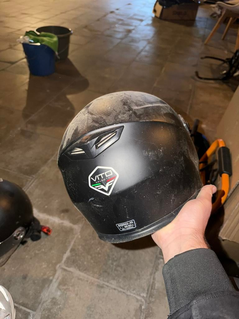 Motor helm vito L, Ophalen, Zo goed als nieuw