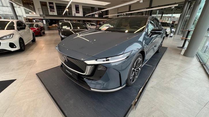 Mazda 6 (automatique), Autos, Mazda, Entreprise, Achat, Caméra 360°, Caméra de recul, Régulateur de distance, Airbags, Air conditionné