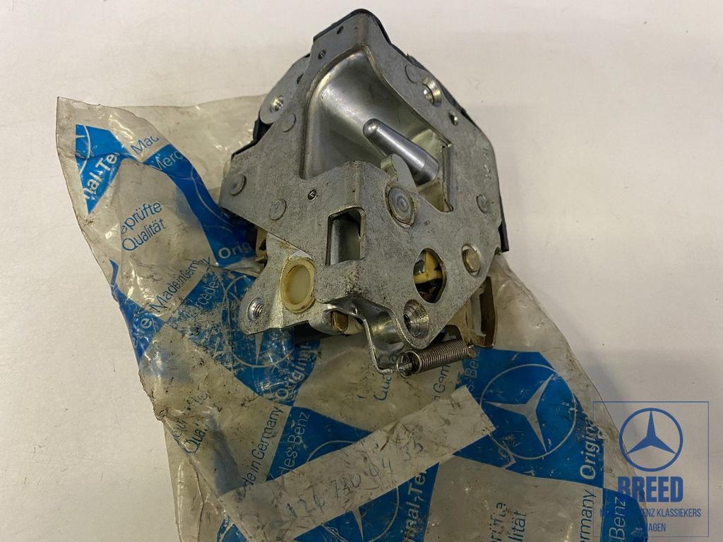 NOS deurslot rechtsvoor voor Mercedes-Benz W126, Autos : Pièces & Accessoires, Carrosserie & Tôlerie, Neuf, -, -, Enlèvement ou Envoi